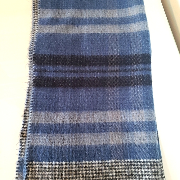 L'Accessorio Italiano Blues Grey Chek Tassle Cashmere Wool Fall Super Soft Woman - Picture 3 of 7